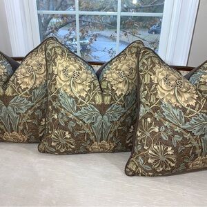 Trio Pillow Set in William Morris “Honeysuckle” and Brown Reverse.